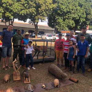 Doações de mudas nativas e demonstração de animais silvestres empalhados marcam o início da Semana do Meio Ambiente (3)