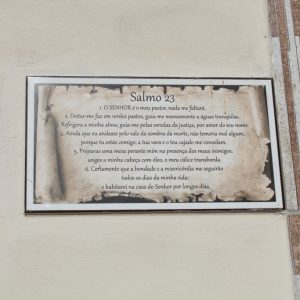 Prefeito e Equipe entregam as chaves da casa da D. Maria Viana e anunciam a construção de mais cinco casas do Projeto Social (29)