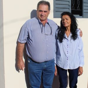 Prefeito e Equipe entregam as chaves da casa da D. Maria Viana e anunciam a construção de mais cinco casas do Projeto Social (3)