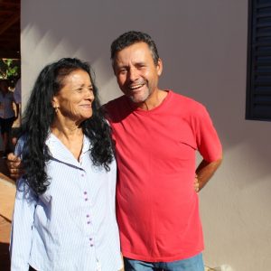 Prefeito e Equipe entregam as chaves da casa da D. Maria Viana e anunciam a construção de mais cinco casas do Projeto Social (32)