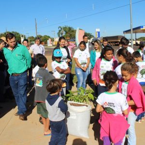 Prefeitura comemora o Dia Mundial de Meio Ambiente com ações envolvendo os alunos do Projeto Aprendendo a Crescer (31)