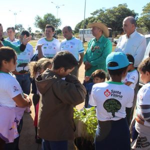 Prefeitura comemora o Dia Mundial de Meio Ambiente com ações envolvendo os alunos do Projeto Aprendendo a Crescer (36)