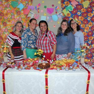 Secretaria Municipal de Educação e Cultura realiza Festa Junina no dia de São João (26) Secretaria Municipal de Educação e Cultura realiza Festa Junina no dia de São João (26)