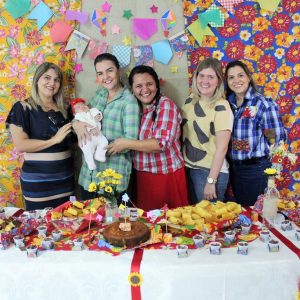 Secretaria Municipal de Educação e Cultura realiza Festa Junina no dia de São João (4) Secretaria Municipal de Educação e Cultura realiza Festa Junina no dia de São João (4)