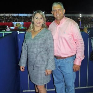 Show da dupla sertaneja Zezé Di Camargo e Luciano mais uma leva multidão ao Parque de Exposições “Salustiano Morais” (26) Show da dupla sertaneja Zezé Di Camargo e Luciano mais uma leva multidão ao Parque de Exposições “Salustiano Morais” (26)