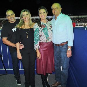 Show da dupla sertaneja Zezé Di Camargo e Luciano mais uma leva multidão ao Parque de Exposições “Salustiano Morais” (33) Show da dupla sertaneja Zezé Di Camargo e Luciano mais uma leva multidão ao Parque de Exposições “Salustiano Morais” (33)