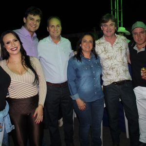 Show da dupla sertaneja Zezé Di Camargo e Luciano mais uma leva multidão ao Parque de Exposições “Salustiano Morais” (38) Show da dupla sertaneja Zezé Di Camargo e Luciano mais uma leva multidão ao Parque de Exposições “Salustiano Morais” (38)