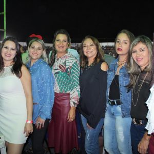 Show da dupla sertaneja Zezé Di Camargo e Luciano mais uma leva multidão ao Parque de Exposições “Salustiano Morais” (56) Show da dupla sertaneja Zezé Di Camargo e Luciano mais uma leva multidão ao Parque de Exposições “Salustiano Morais” (56)