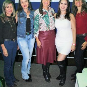 Show da dupla sertaneja Zezé Di Camargo e Luciano mais uma leva multidão ao Parque de Exposições “Salustiano Morais” (57) Show da dupla sertaneja Zezé Di Camargo e Luciano mais uma leva multidão ao Parque de Exposições “Salustiano Morais” (57)