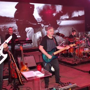 Show da dupla sertaneja Zezé Di Camargo e Luciano mais uma leva multidão ao Parque de Exposições “Salustiano Morais” (62) Show da dupla sertaneja Zezé Di Camargo e Luciano mais uma leva multidão ao Parque de Exposições “Salustiano Morais” (62)