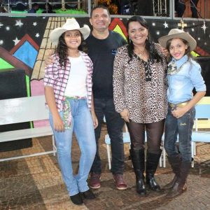 2º Juninão leva grande público para a praça (11) 2º Juninão leva grande público para a praça (11)