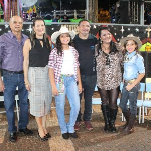 2º Juninão leva grande público para a praça (13) 2º Juninão leva grande público para a praça (13)