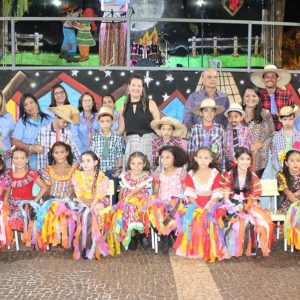 2º Juninão leva grande público para a praça (26) 2º Juninão leva grande público para a praça (26)