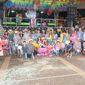 2º Juninão leva grande público para a praça (29) 2º Juninão leva grande público para a praça (29)