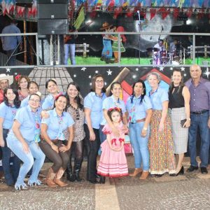 2º Juninão leva grande público para a praça (38) 2º Juninão leva grande público para a praça (38)