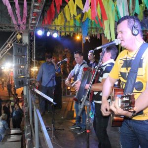 2º Juninão leva grande público para a praça (45) 2º Juninão leva grande público para a praça (45)