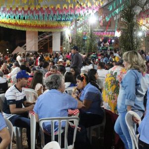 2º Juninão leva grande público para a praça (48) 2º Juninão leva grande público para a praça (48)