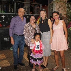 2º Juninão leva grande público para a praça (65) 2º Juninão leva grande público para a praça (65)