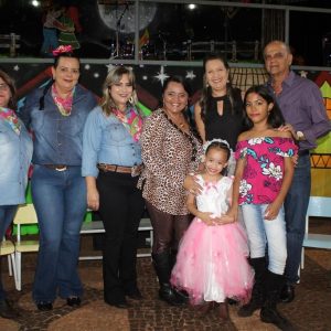 2º Juninão leva grande público para a praça (67) 2º Juninão leva grande público para a praça (67)