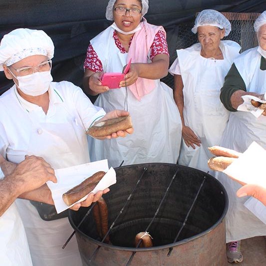 Comunidade Paulo Freire recebe curso de Defumação de Carne de Frango (2) Comunidade Paulo Freire recebe curso de Defumação de Carne de Frango (2)