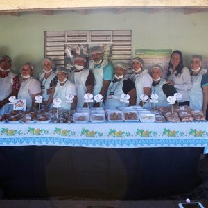 Comunidade Paulo Freire recebe curso de Defumação de Carne de Frango (5) Comunidade Paulo Freire recebe curso de Defumação de Carne de Frango (5)