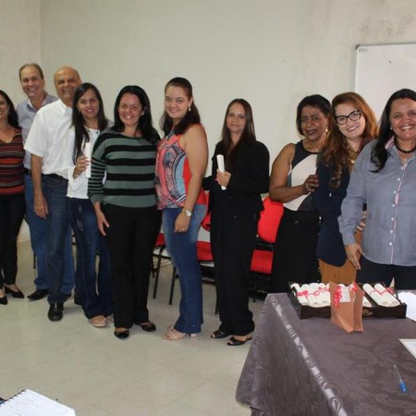 Conclusão do curso de Braille ofertado aos profissionais da rede municipal e estadual de ensino (1) Conclusão do curso de Braille ofertado aos profissionais da rede municipal e estadual de ensino (1)