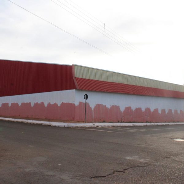 Deputado Newton Cardoso garante recursos para reforma e ampliação da quadra poliesportiva coberta – Pio Bonito (2) Deputado Newton Cardoso garante recursos para reforma e ampliação da quadra poliesportiva coberta - Pio Bonito (2)