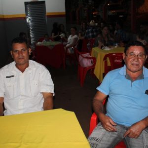 Em noite de festa julina no CRAS de Chaveslândia, prefeito anuncia novas ações para a comunidade (19) Em noite de festa julina no CRAS de Chaveslândia, prefeito anuncia novas ações para a comunidade (19)