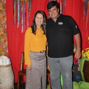 Em noite de festa julina no CRAS de Chaveslândia, prefeito anuncia novas ações para a comunidade (25) Em noite de festa julina no CRAS de Chaveslândia, prefeito anuncia novas ações para a comunidade (25)