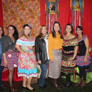 Em noite de festa julina no CRAS de Chaveslândia, prefeito anuncia novas ações para a comunidade (31) Em noite de festa julina no CRAS de Chaveslândia, prefeito anuncia novas ações para a comunidade (31)