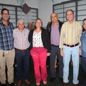 Em noite de festa julina no CRAS de Chaveslândia, prefeito anuncia novas ações para a comunidade (40) Em noite de festa julina no CRAS de Chaveslândia, prefeito anuncia novas ações para a comunidade (40)