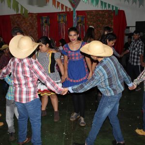 Em noite de festa julina no CRAS de Chaveslândia, prefeito anuncia novas ações para a comunidade (42) Em noite de festa julina no CRAS de Chaveslândia, prefeito anuncia novas ações para a comunidade (42)