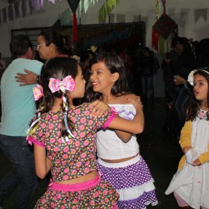 Em noite de festa julina no CRAS de Chaveslândia, prefeito anuncia novas ações para a comunidade (54) Em noite de festa julina no CRAS de Chaveslândia, prefeito anuncia novas ações para a comunidade (54)