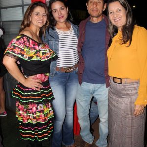 Em noite de festa julina no CRAS de Chaveslândia, prefeito anuncia novas ações para a comunidade (59) Em noite de festa julina no CRAS de Chaveslândia, prefeito anuncia novas ações para a comunidade (59)