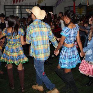 Em noite de festa julina no CRAS de Chaveslândia, prefeito anuncia novas ações para a comunidade (60) Em noite de festa julina no CRAS de Chaveslândia, prefeito anuncia novas ações para a comunidade (60)