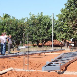 Prefeitura continua com a obra de construção da quadra coberta na Escola Municipal Nossa Senhora das Graças (5) Prefeitura continua com a obra de construção da quadra coberta na Escola Municipal Nossa Senhora das Graças (5)