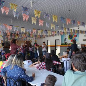 Projeto Aprendendo a Crescer promove Festa Julina (11)