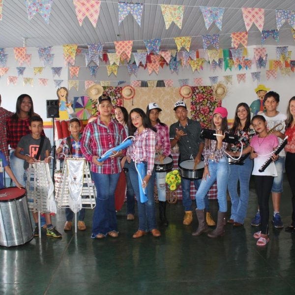 Projeto Aprendendo a Crescer promove Festa Julina (13)