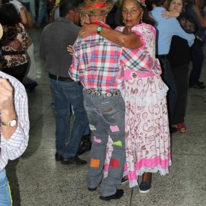 Secretaria de Desenvolvimento Social realiza Festa Junina no Grupo Conviver (41) Secretaria de Desenvolvimento Social realiza Festa Junina no Grupo Conviver (41)