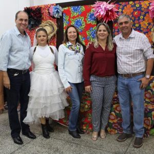 Secretaria de Desenvolvimento Social realiza Festa Junina no Grupo Conviver (61) Secretaria de Desenvolvimento Social realiza Festa Junina no Grupo Conviver (61)