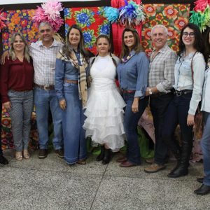 Secretaria de Desenvolvimento Social realiza Festa Junina no Grupo Conviver (62) Secretaria de Desenvolvimento Social realiza Festa Junina no Grupo Conviver (62)