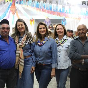 Secretaria de Desenvolvimento Social realiza Festa Junina no Grupo Conviver (63) Secretaria de Desenvolvimento Social realiza Festa Junina no Grupo Conviver (63)