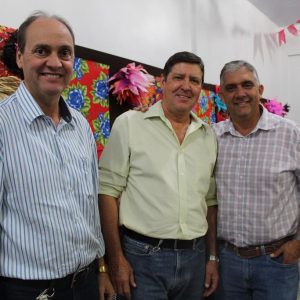 Secretaria de Desenvolvimento Social realiza Festa Junina no Grupo Conviver (73) Secretaria de Desenvolvimento Social realiza Festa Junina no Grupo Conviver (73)