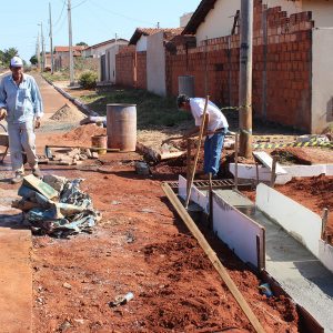 Secretário acompanha melhoria na rua Jânio Quadro (4)