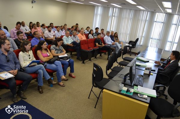 Representantes de Santa Vitória participam de audiência pública 1