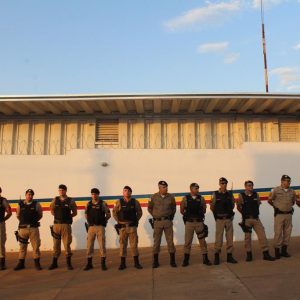 Fanfarra do Projeto Aprendendo a Crescer é destaque em homenagem cívica ao Dia do Soldado e Dia da Independência (18)