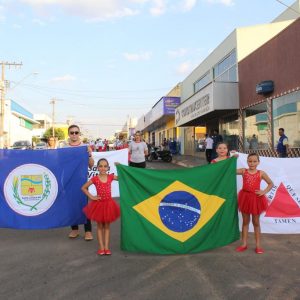 Fanfarra do Projeto Aprendendo a Crescer é destaque em homenagem cívica ao Dia do Soldado e Dia da Independência (4)