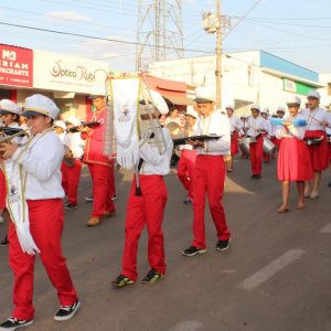 Fanfarra do Projeto Aprendendo a Crescer é destaque em homenagem cívica ao Dia do Soldado e Dia da Independência (6)