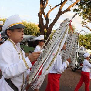 Fanfarra do Projeto Aprendendo a Crescer é destaque em homenagem cívica ao Dia do Soldado e Dia da Independência (9)