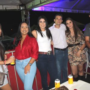 IMG_1676 (Copy) IMG_1676 (Copy)